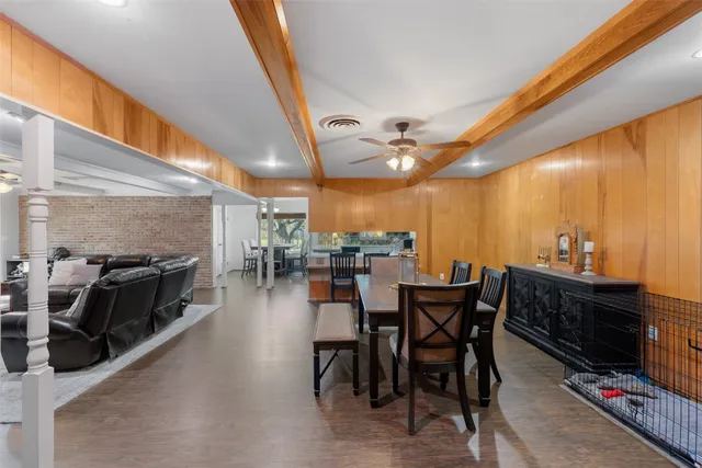 $325,000 | 617 Melody Lane, Eagle Lake, TX 77434