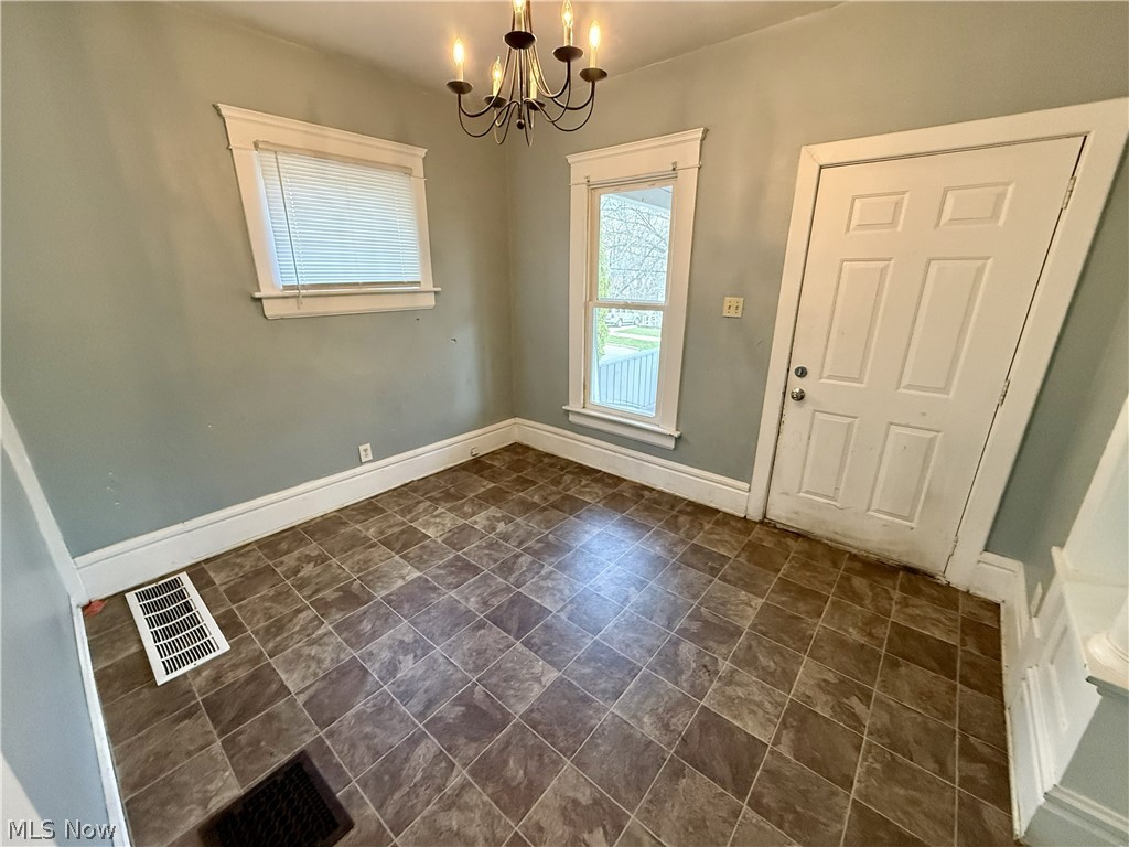 222 Rhodes Avenue Akron, OH 44302 - Photo 5 of 10