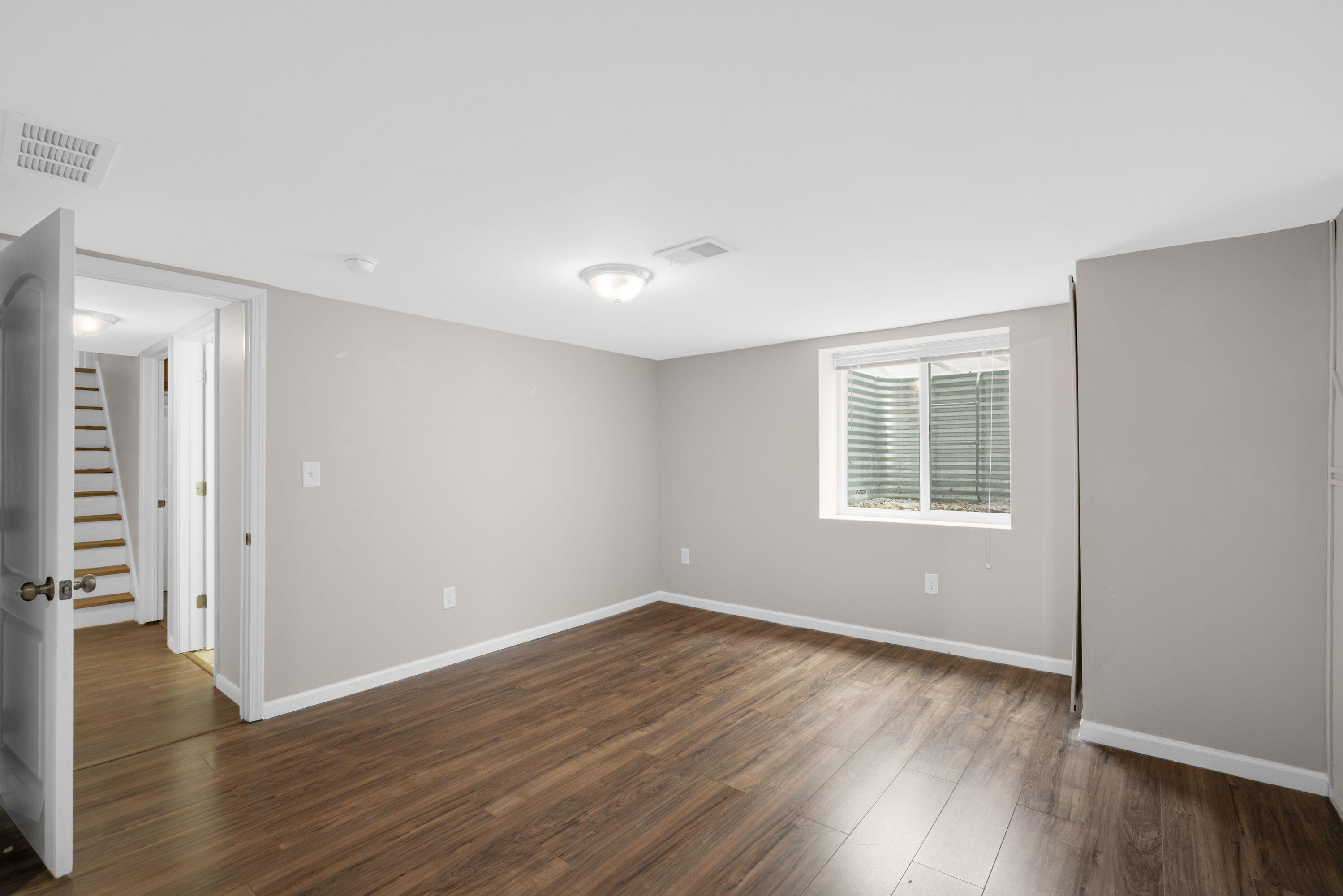 1260 South Edwards Street Brookfield, WI 53005 - Photo 22 of 26 23_imgDSC09152
