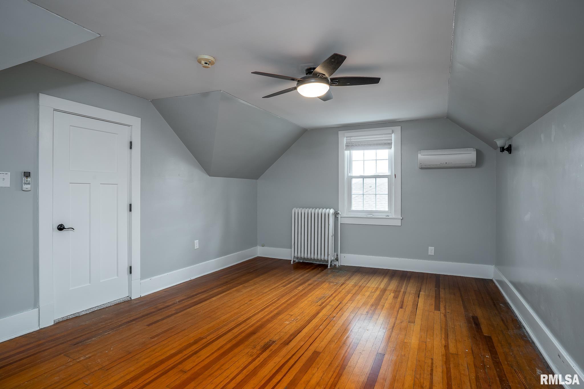 206 Forest Road Davenport, IA 52803 - Photo 23 of 34 Gallery Image 23