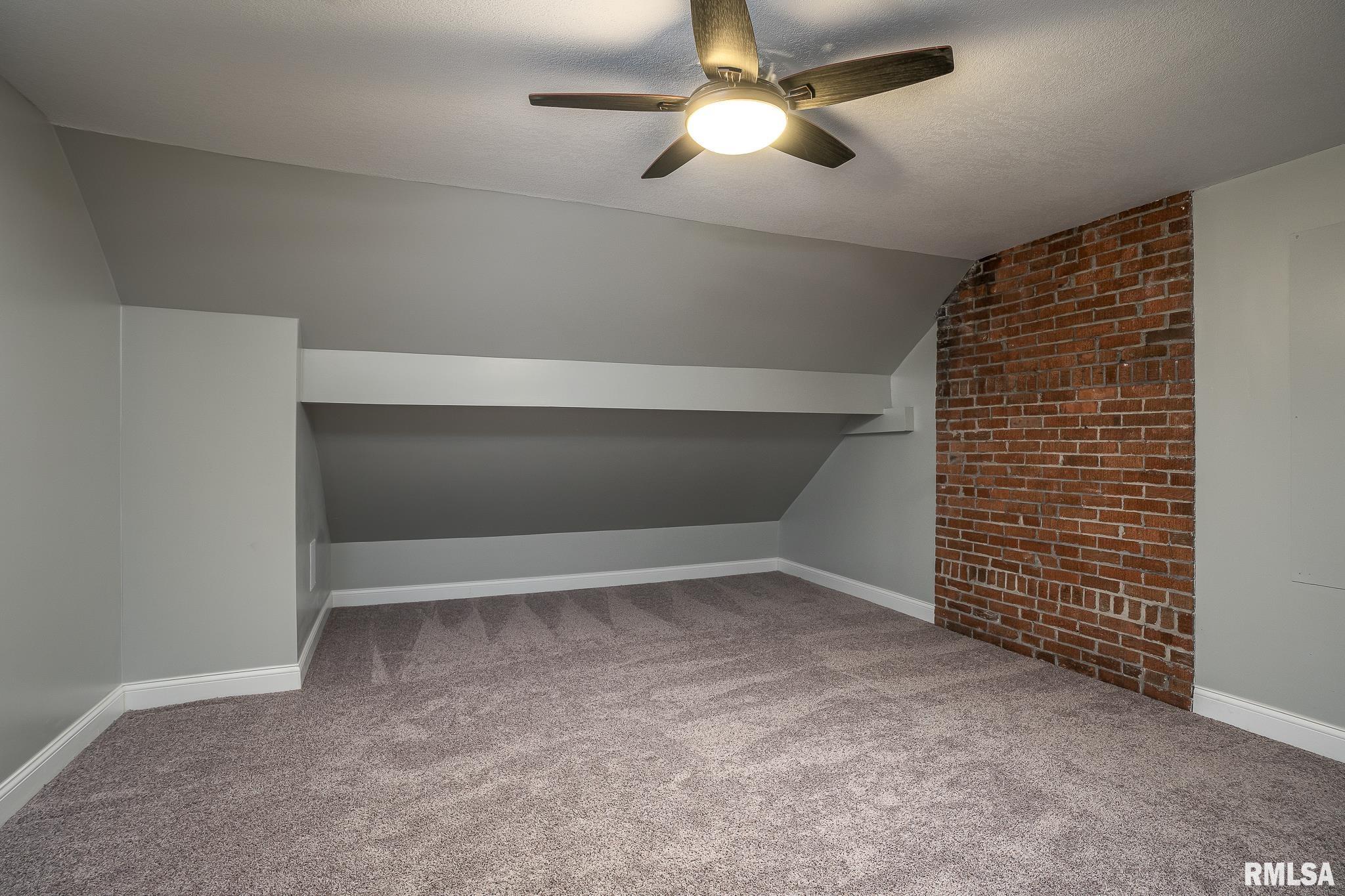 206 Forest Road Davenport, IA 52803 - Photo 24 of 34 Gallery Image 24
