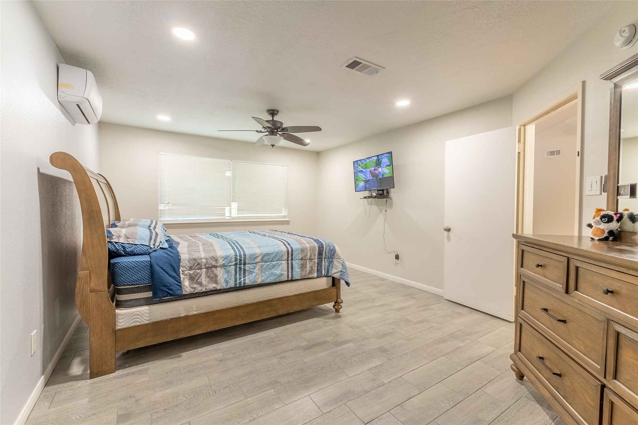 6323 Bridgegate Drive Spring, TX 77373 - Photo 11 of 23 Primary BR