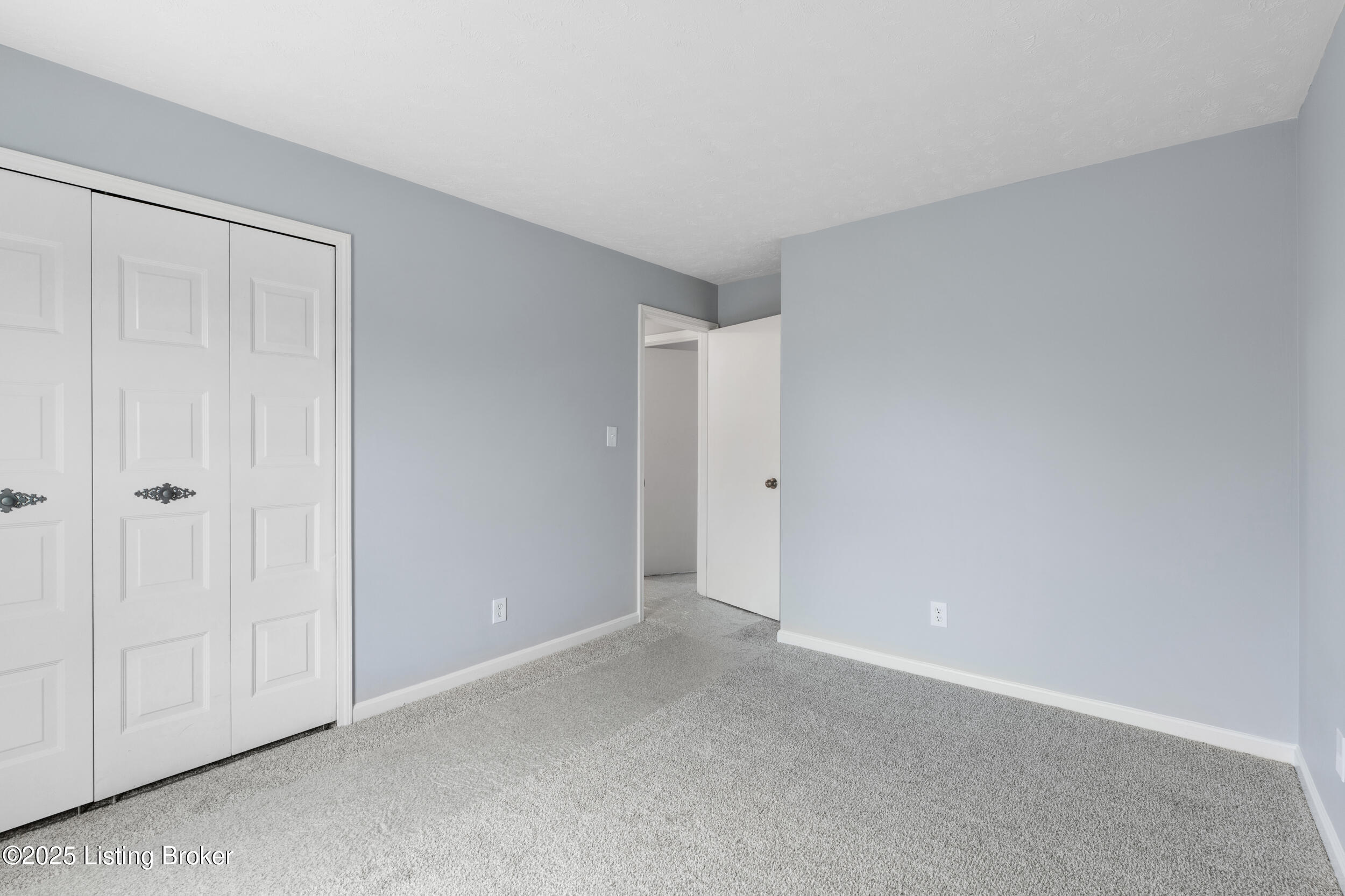 10103 St Rene Road Jeffersontown, KY 40299 - Photo 17 of 35 dsc05166