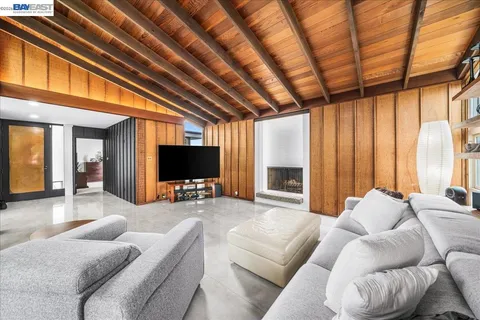 $1,699,900 | 4669 Almond Circle, Livermore, CA 94550