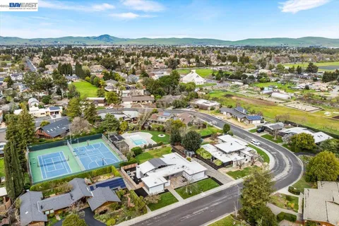 $1,699,900 | 4669 Almond Circle, Livermore, CA 94550