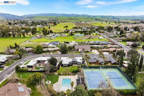 $1,699,900 | 4669 Almond Circle, Livermore, CA 94550