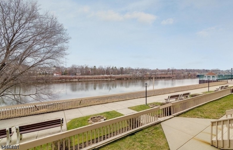 651 Riverside Avenue, Unit B13 Lyndhurst, NJ 07071 - Photo 9 of 13 Gallery Image 9