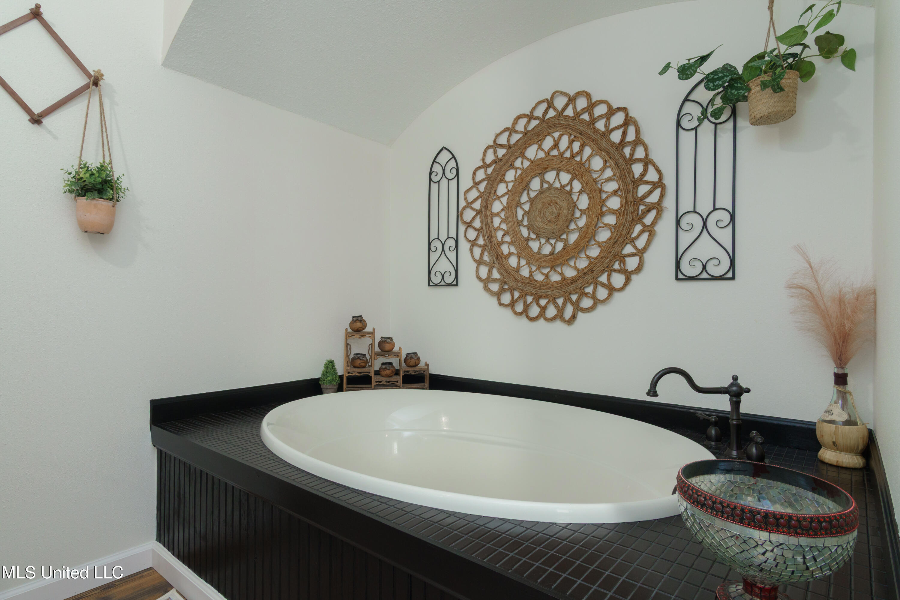 5211 Agricola Latonia Road Lucedale, MS 39452 - Photo 27 of 50 Upstairs Bathroom