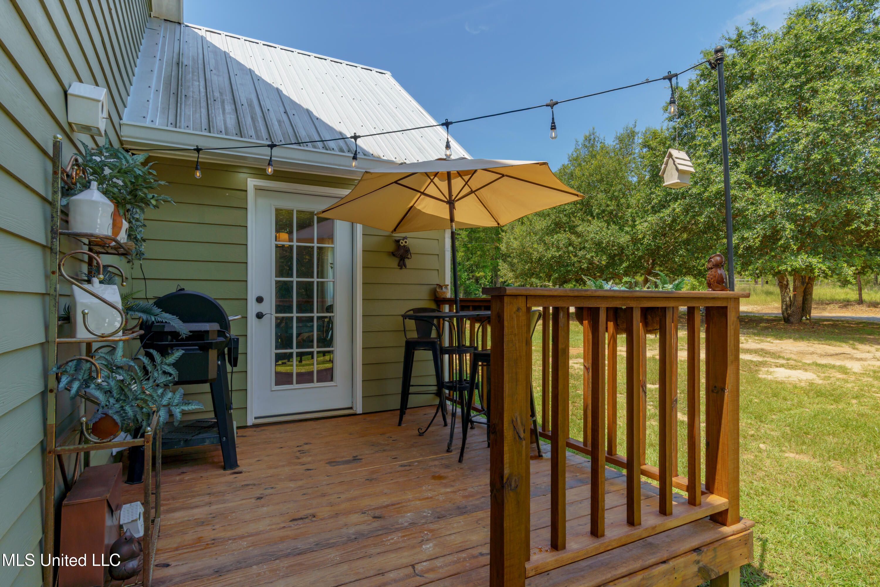 5211 Agricola Latonia Road Lucedale, MS 39452 - Photo 35 of 50 Side Deck to Dining