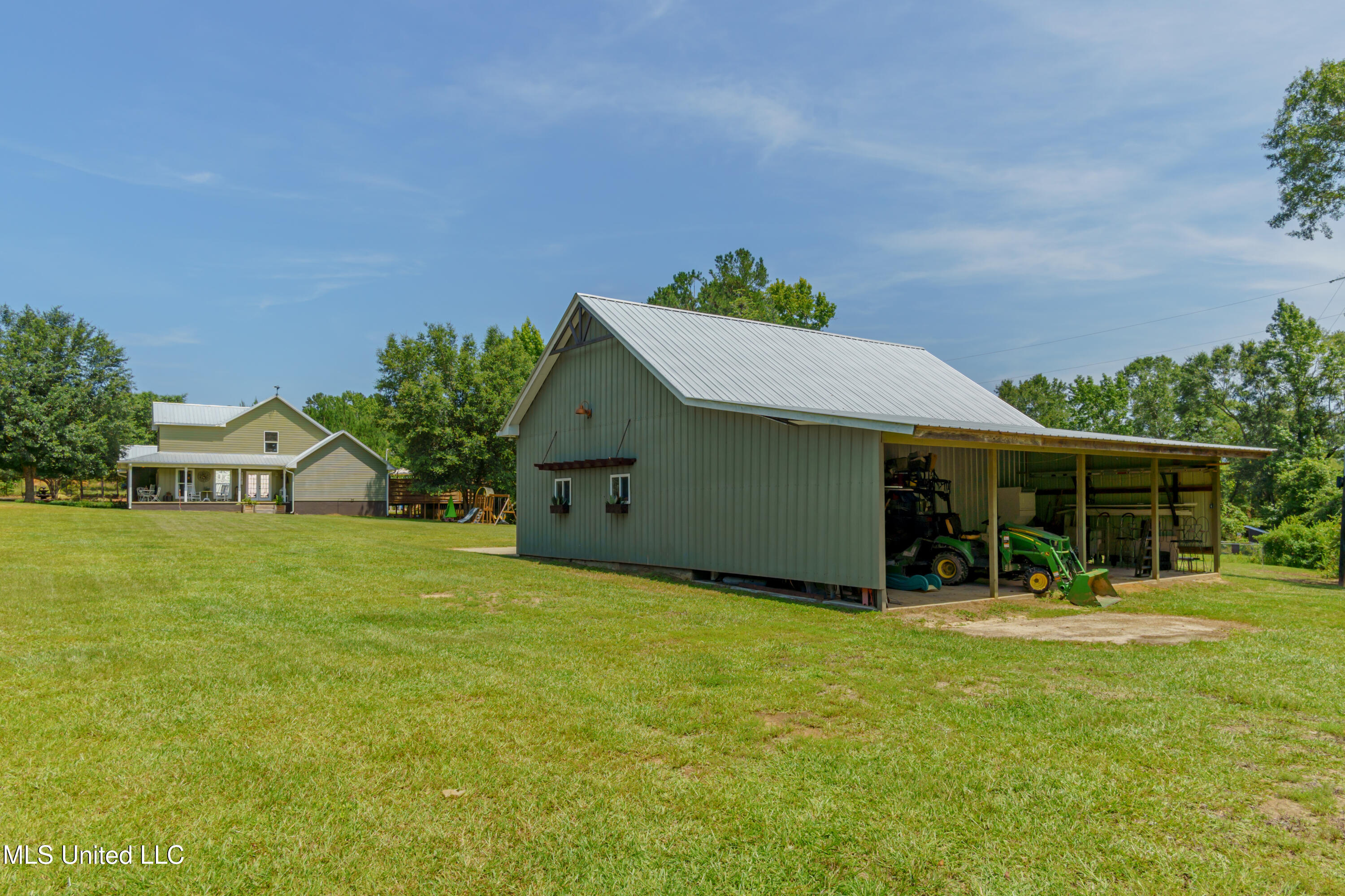 5211 Agricola Latonia Road Lucedale, MS 39452 - Photo 37 of 50 Garage Additional area