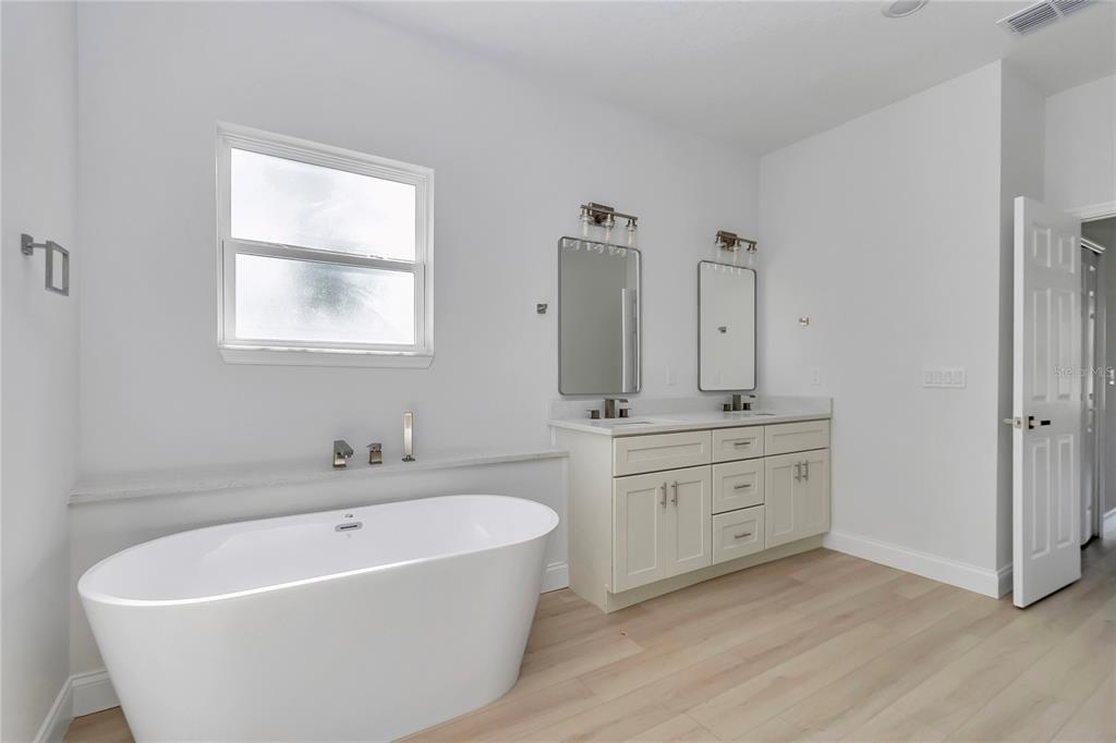 13257 Southwest 73rd Ave Road Ocala, FL 34473 - Photo 4 of 46