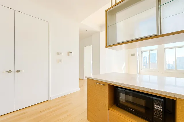 $990,000 | Undisclosed Address | DUMBO