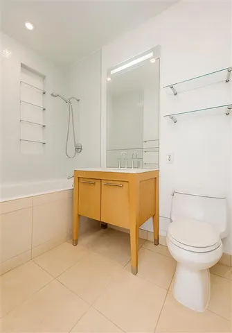 $990,000 | Undisclosed Address | DUMBO