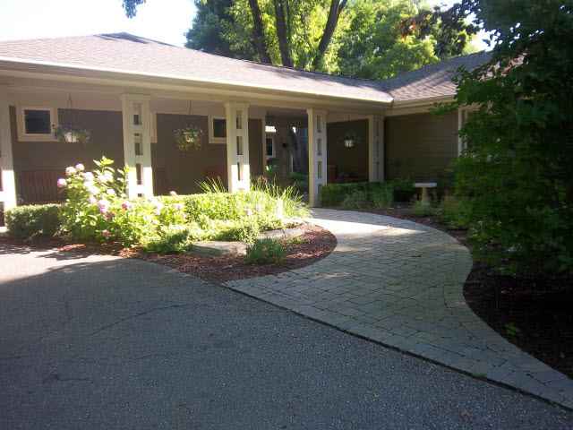 16381 Millar Road Clinton Township, MI 48036 - Photo 2 of 29 31067095-1.JPG