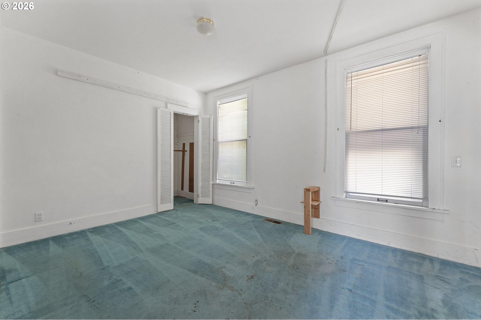 12295 Southwest Boones Ferry Road Portland, OR 97219 - Photo 21 of 26 Gallery Image 21