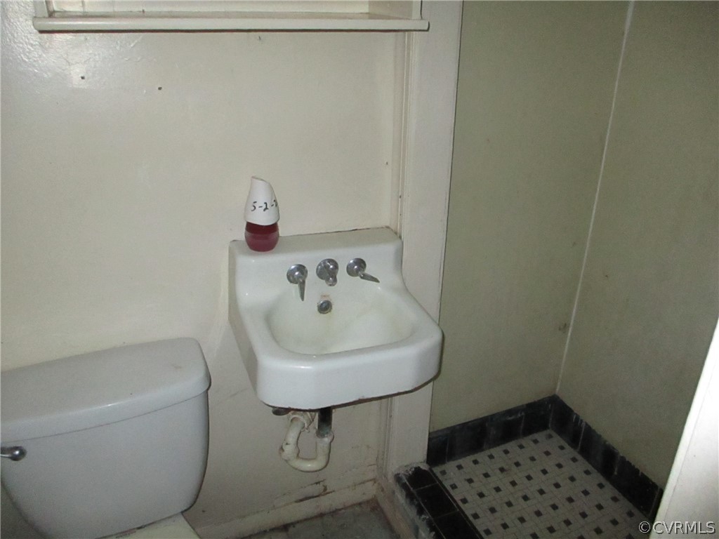 6103 Hermitage Road Henrico, VA 23228 - Photo 26 of 28