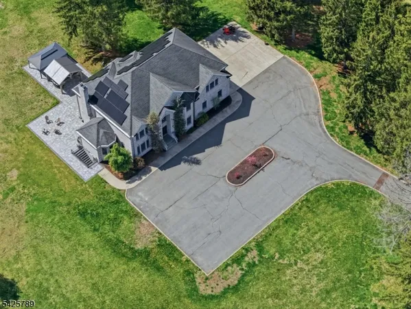 $1,625,000 | 10 Old Forge Road, Andover, NJ 07821