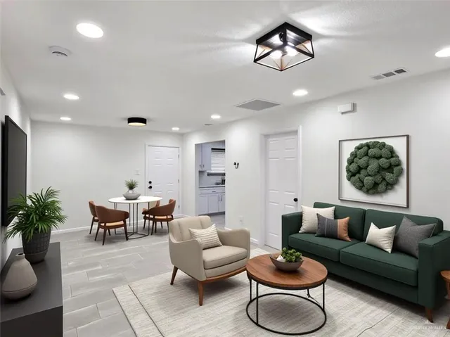 $163,900 | 1619 West 18th Street, Mission, TX 78572