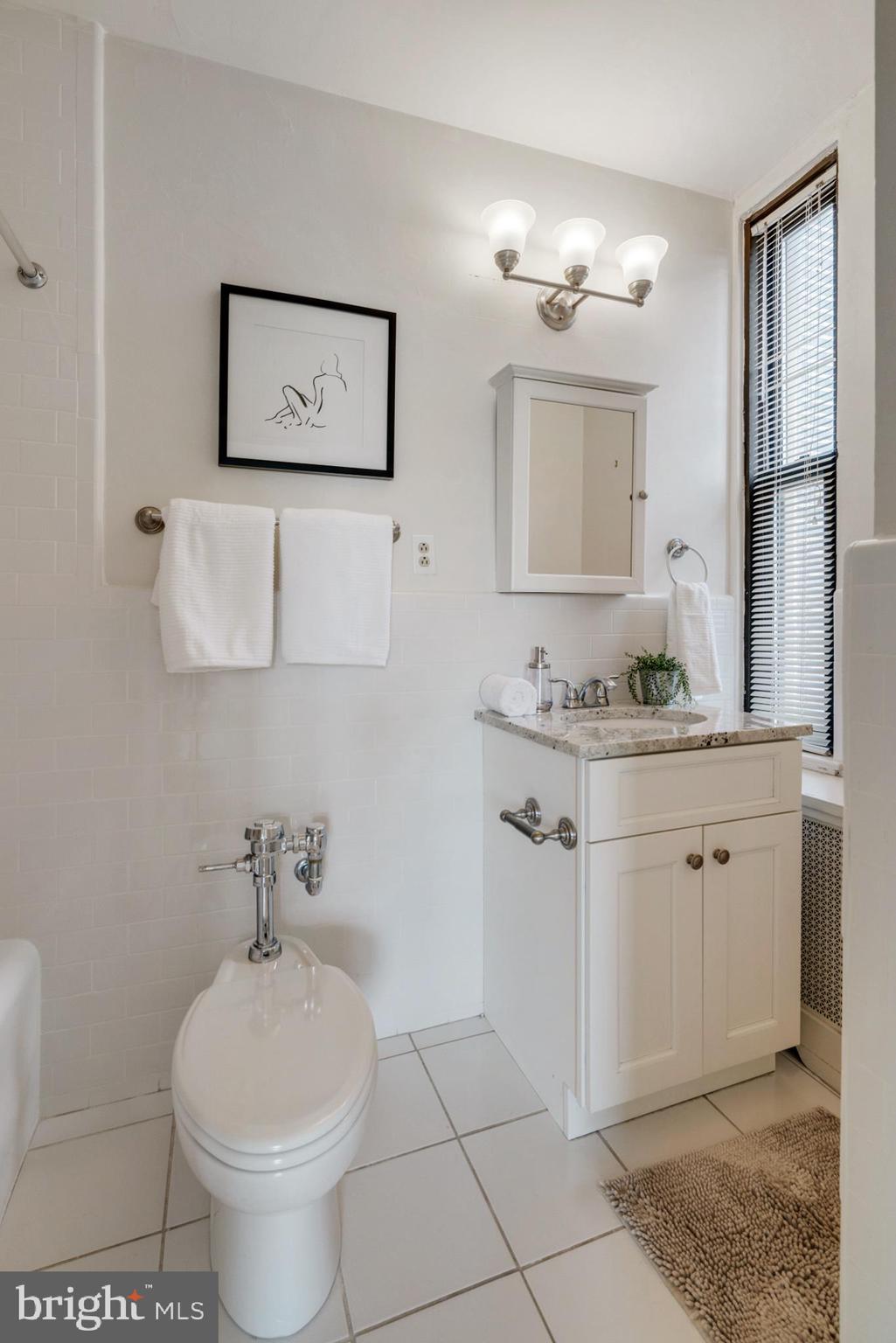 2031 Locust Street, Unit 1701 Philadelphia, PA 19103 - Photo 11 of 20