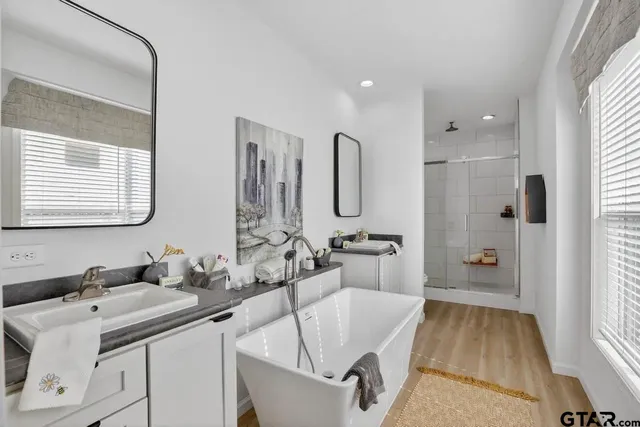 $389,900 | 4033 Rolling Lane, Greenville, TX 75401