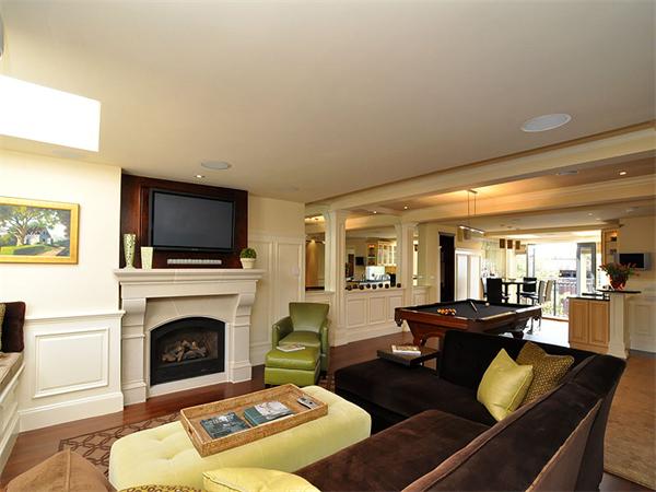 36 Rutland Square Boston, MA 02118 - Photo 15 of 22 a living room with furniture a flat screen tv and a fireplace