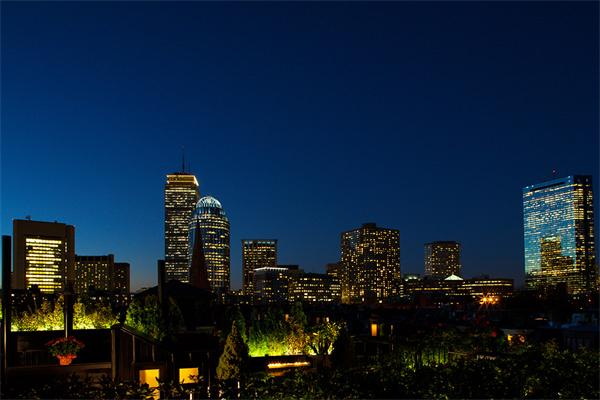 36 Rutland Square Boston, MA 02118 - Photo 18 of 22 a view of a city