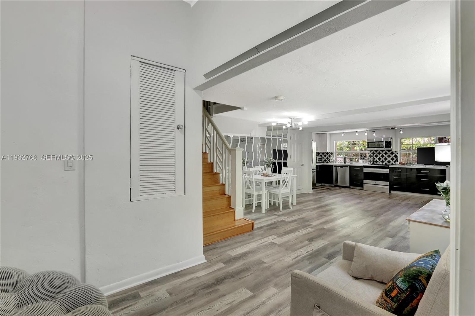 3375 Southwest 29th Terrace, Unit 1 Miami, FL 33133 - Photo 5 of 17