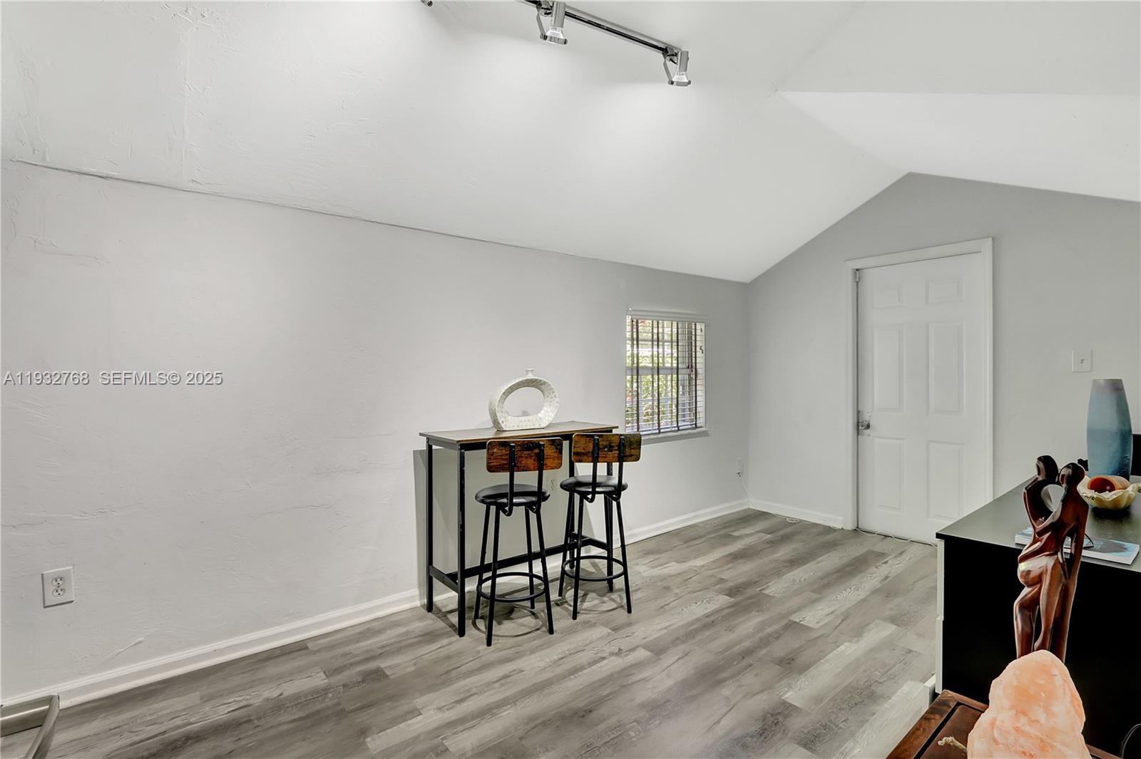 3375 Southwest 29th Terrace, Unit 1 Miami, FL 33133 - Photo 6 of 17