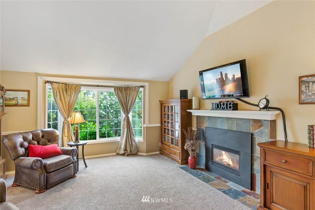 23333 22nd Drive Southeast Bothell, WA 98021 - Photo 4 of 22