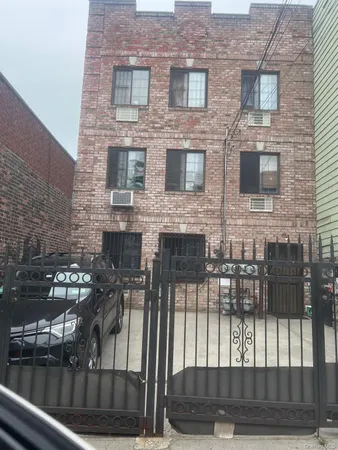 $1,287,500 | 1297 Clay Avenue | Concourse