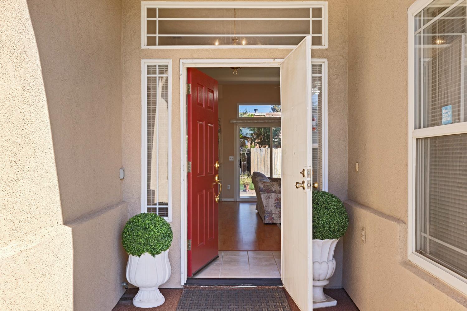 2223 Shire Way Turlock, CA 95380 - Photo 5 of 28