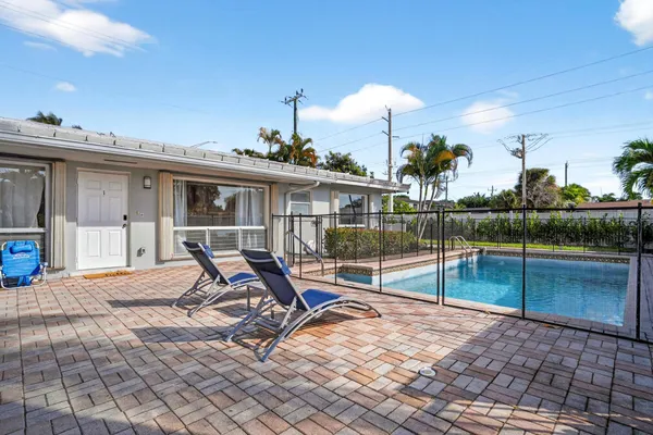 $1,250,000 | 1761 Northeast 55th Street, Unit 13, Fort Lauderdale, FL 33334
