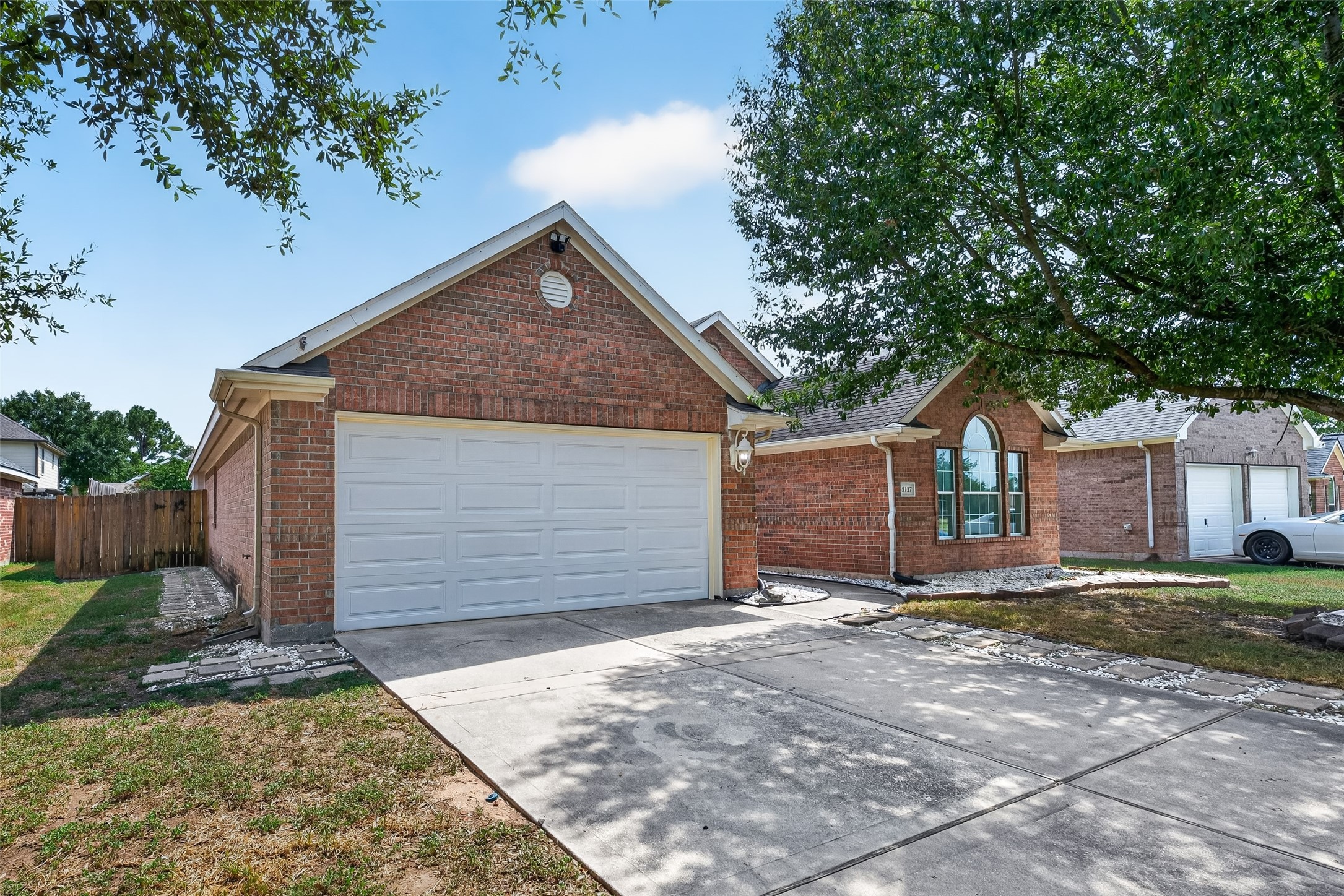 2127 Hannover Way Spring, TX 77388 - Photo 2 of 44 Gallery Image 2