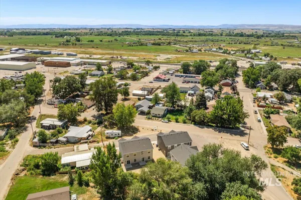 $1,800,000 | 701 East Bates Avenue, Parma, ID 83660