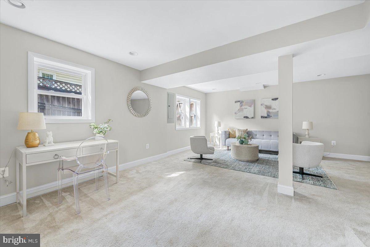 9805 Gardiner Avenue Silver Spring, MD 20902 - Photo 17 of 34