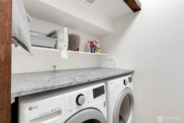 $1,095,000 | 62307 Meadow Way East, Enumclaw, WA 98022