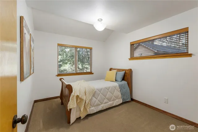 $1,095,000 | 62307 Meadow Way East, Enumclaw, WA 98022