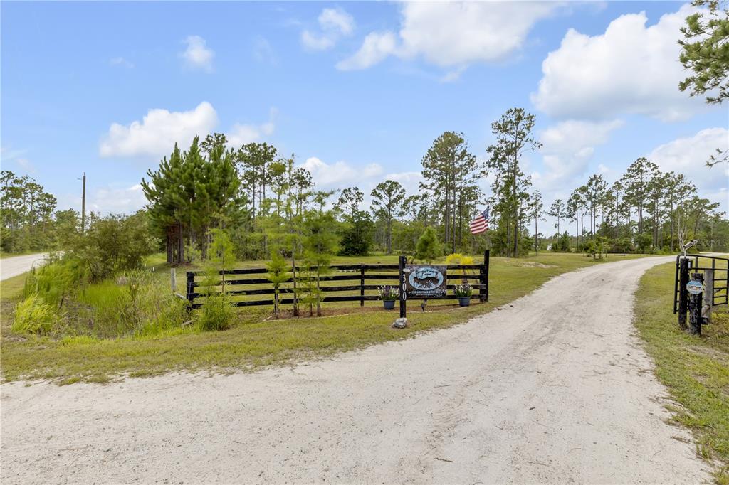 300 Omega Ranch Road Deltona, FL 32738 - Photo 2 of 95