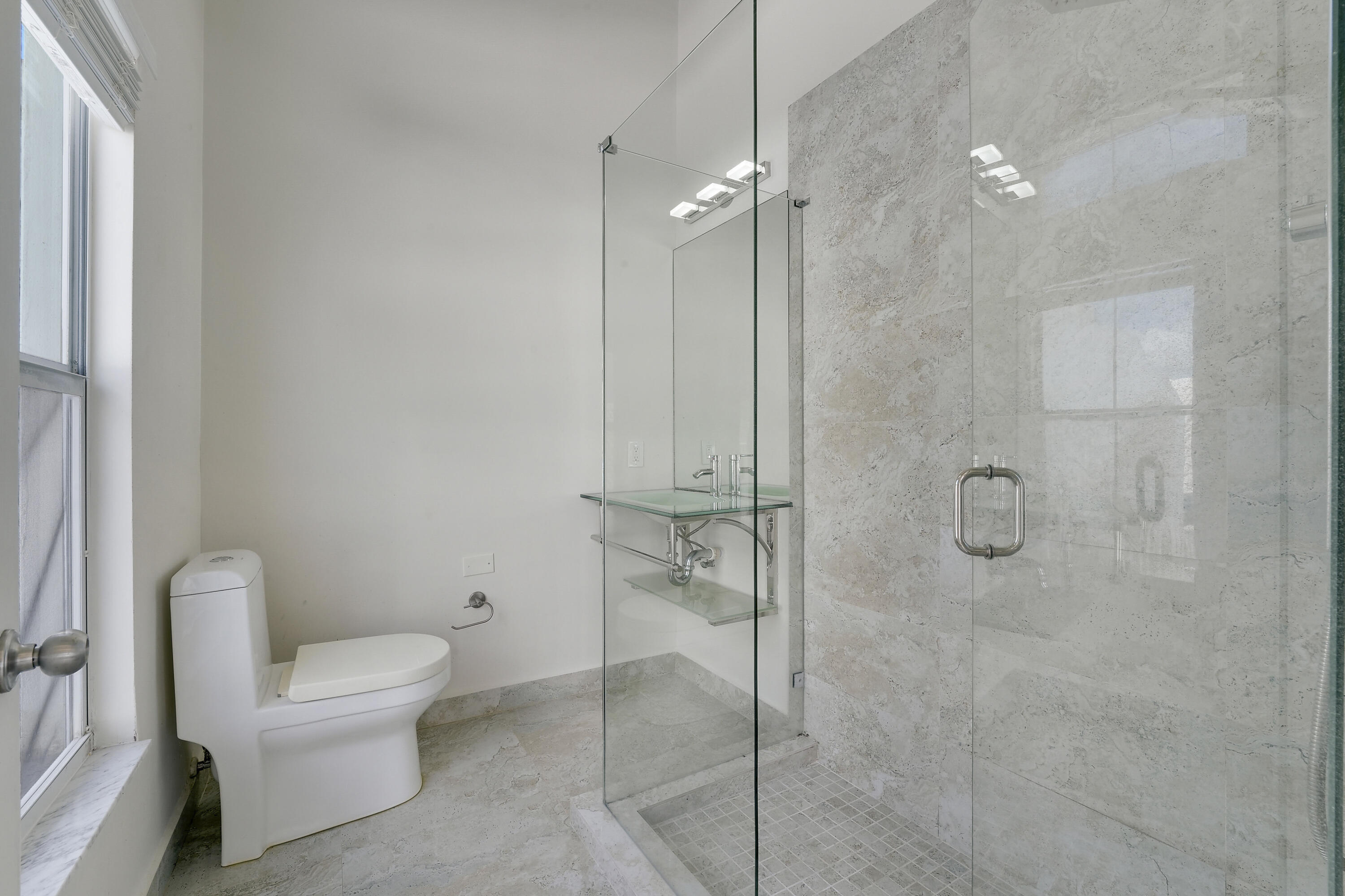 3703 Mykonos Court Boca Raton, FL 33487 - Photo 29 of 48 House-16
