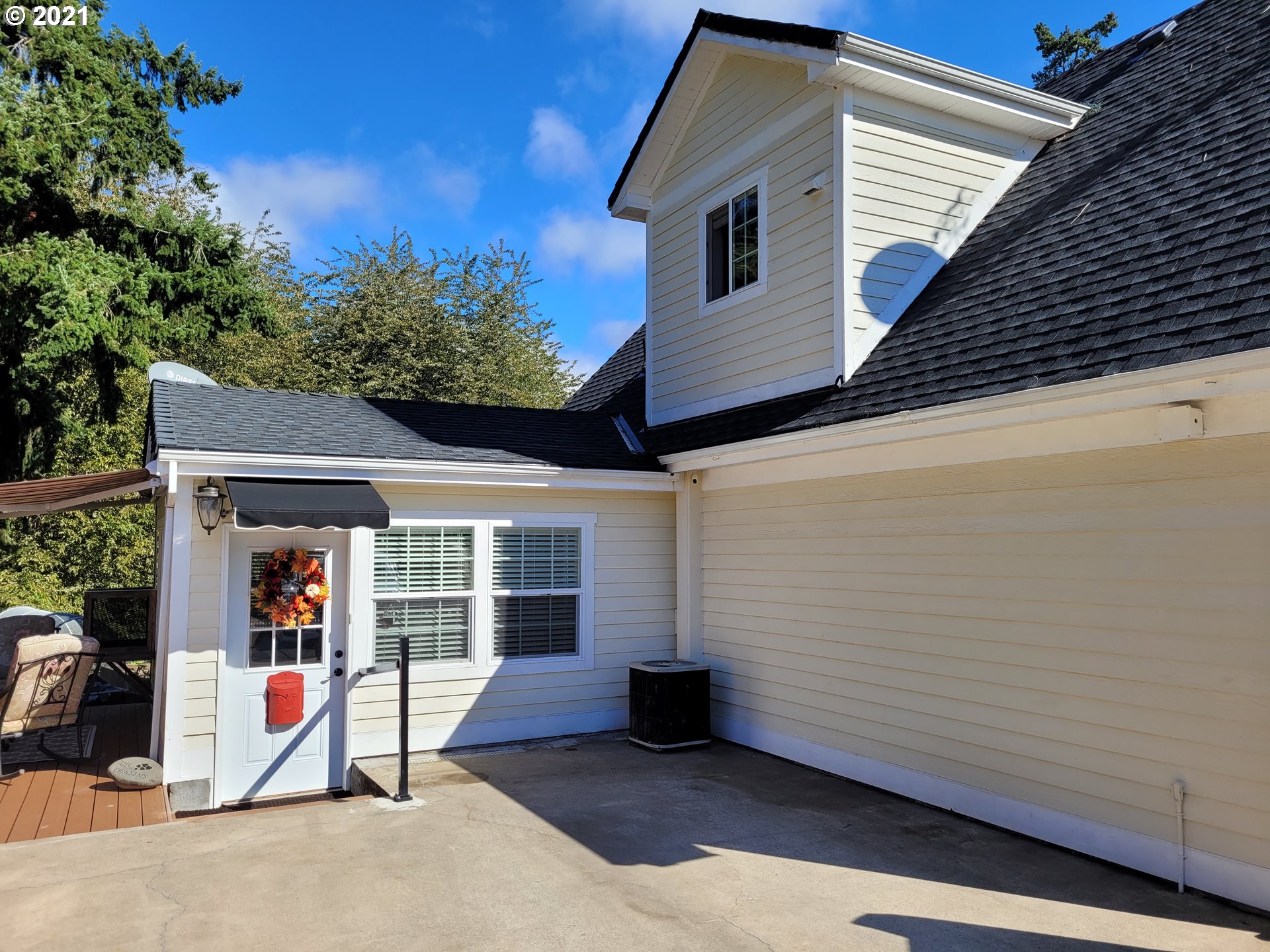 2115 Northwest Thatcher Road Forest Grove, OR 97116 - Photo 6 of 28 Gallery Image 6