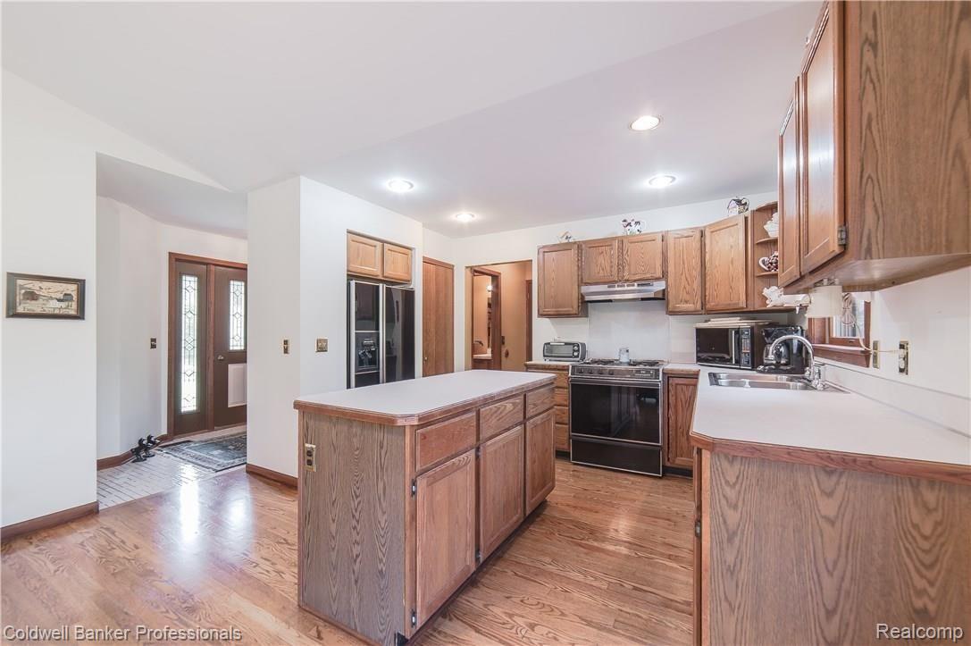 4360 Crawford Road Dryden, MI 48428 - Photo 23 of 48 4360 Crawford-23.jpg