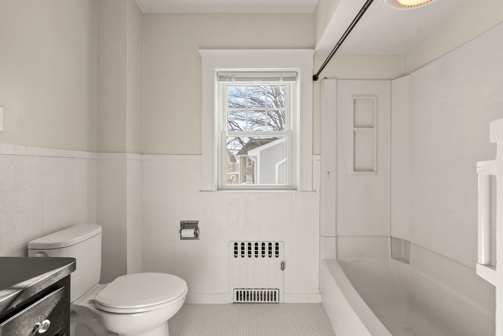 86 Virginia Road Quincy, MA 02169 - Photo 29 of 34