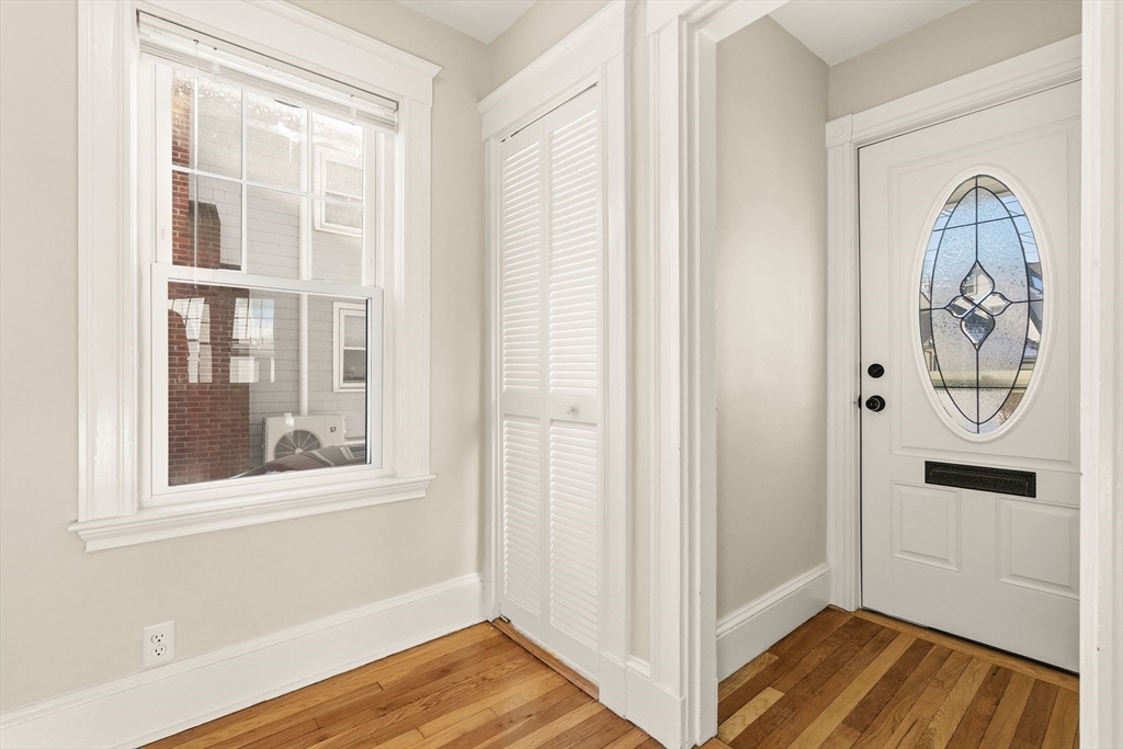 86 Virginia Road Quincy, MA 02169 - Photo 5 of 34