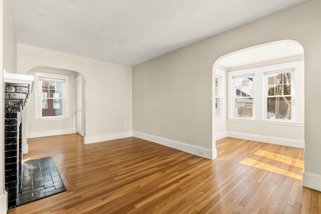 86 Virginia Road Quincy, MA 02169 - Photo 7 of 34