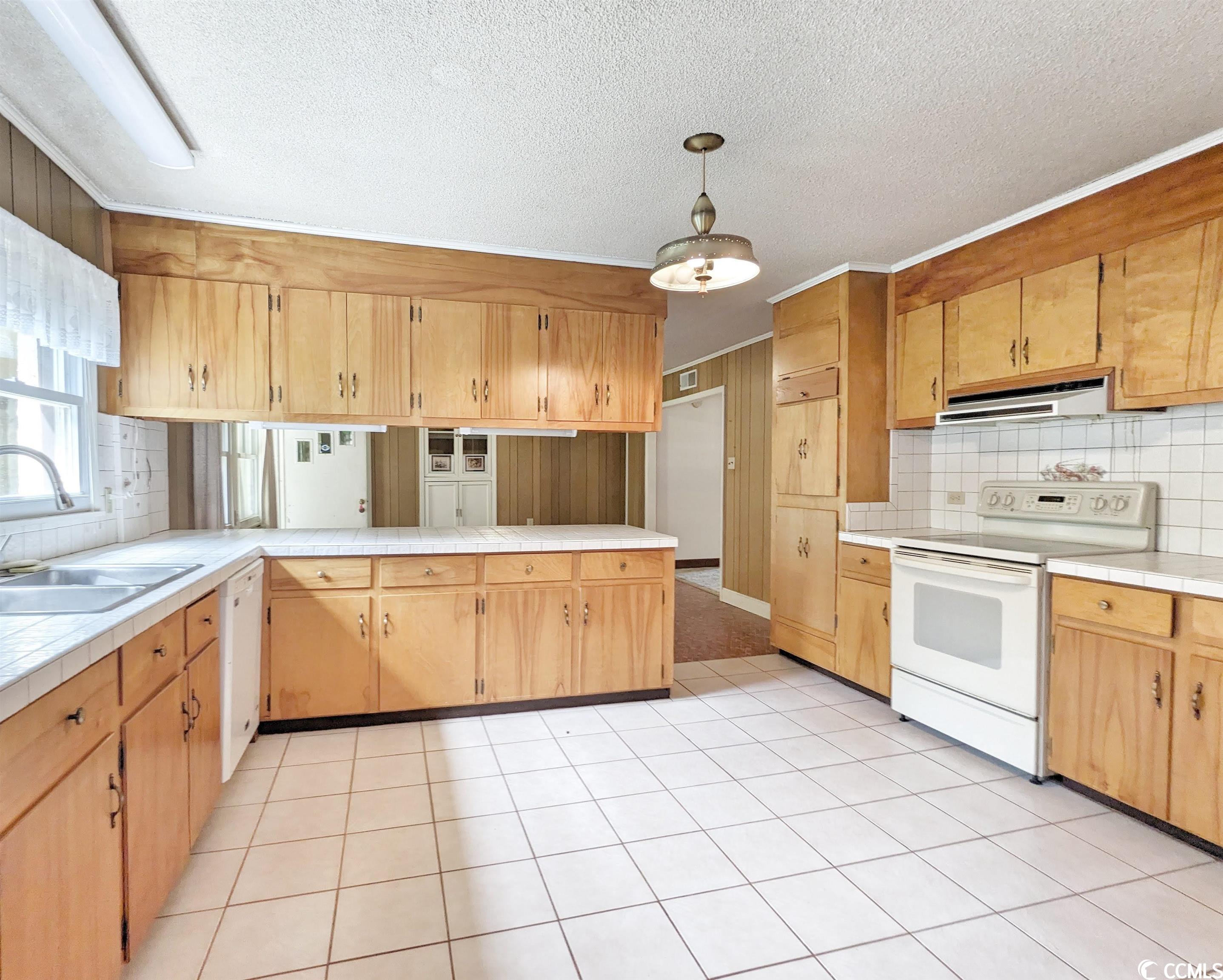 127 Red Fin Loop Georgetown, SC 29440 - Photo 21 of 39 Gallery Image 21