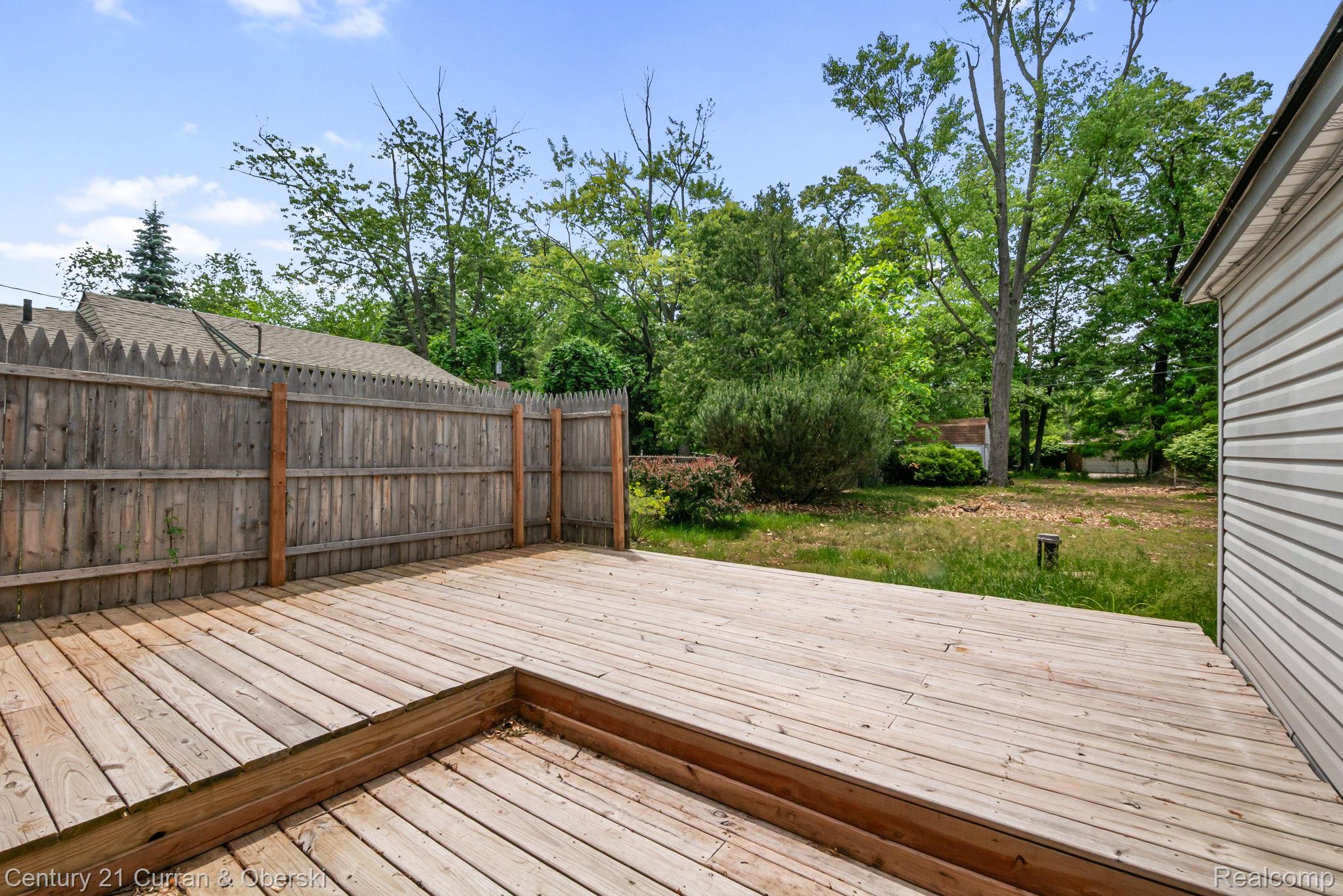 2374 Lakena Road West Bloomfield, MI 48324 - Photo 14 of 60 14-web-or-mls-P2630786.jpg