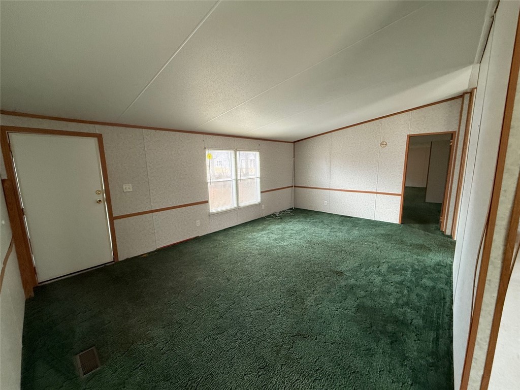 201 Reidville Road Williamston, SC 29697 - Photo 3 of 16