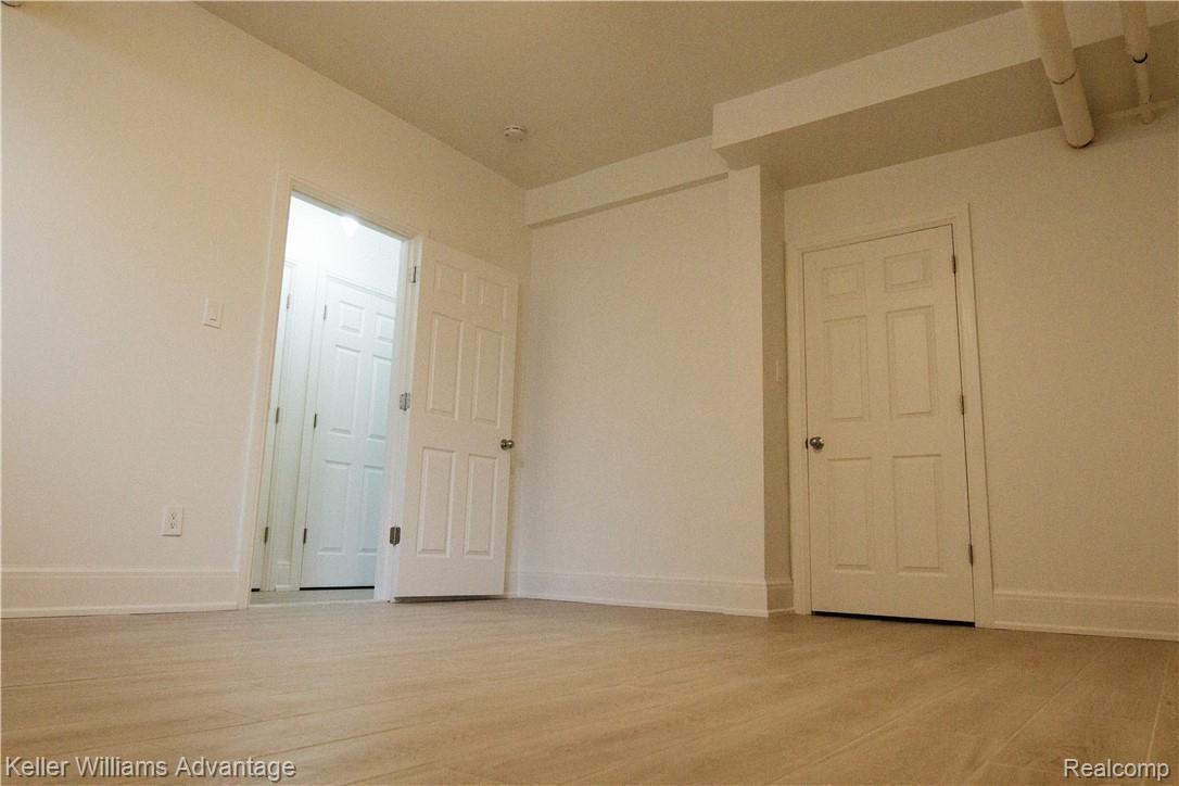 327 Southfield Road Birmingham, MI 48009 - Photo 8 of 18 327 Southfield Bedroom.jpg