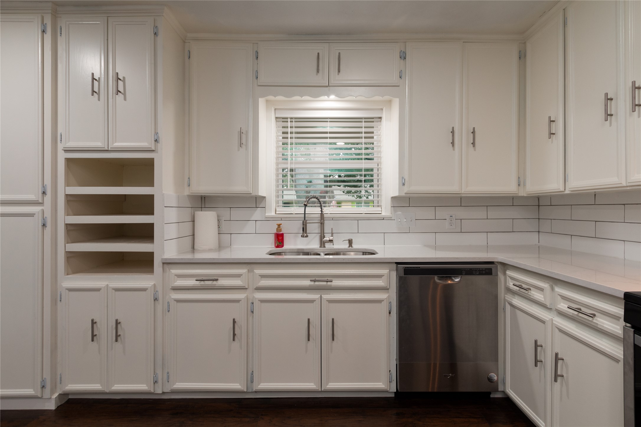 1005 George Street Taylor, TX 76574 - Photo 11 of 28