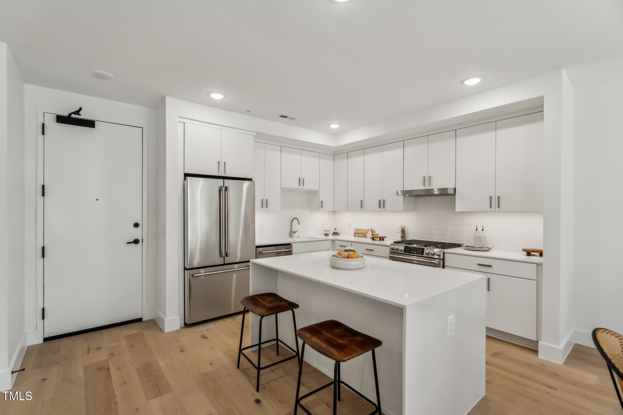 29 Enterprise Street, Unit 104 Raleigh, NC 27607 - Photo 4 of 23 29_Enterprise_St_Raleigh_NC_27607_USA-Ki